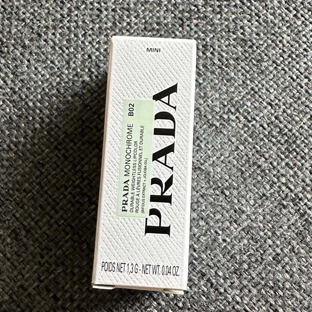 NEW Prada Monochrome Hyper Matte-B02 Quartz 1.3g - Mini/Sample Size